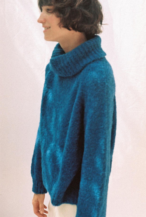 Knit Sweater Ode True Blue